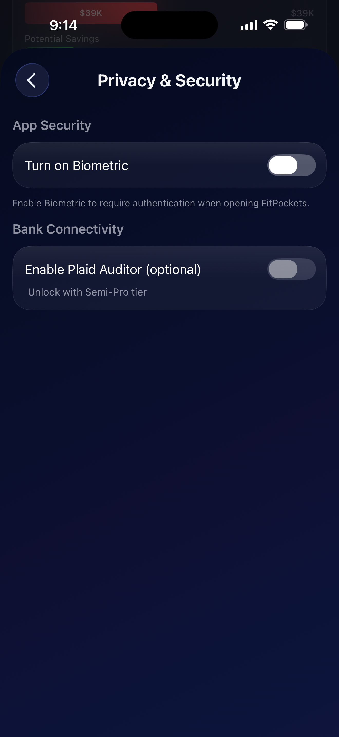 FitPockets Privacy & Security settings screen showing biometric lock and optional Plaid connectivity toggles